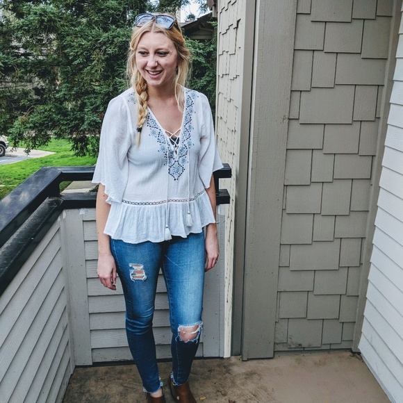 Abercrombie and Fitch Embroidered Boho Top - Picture 4 of 4